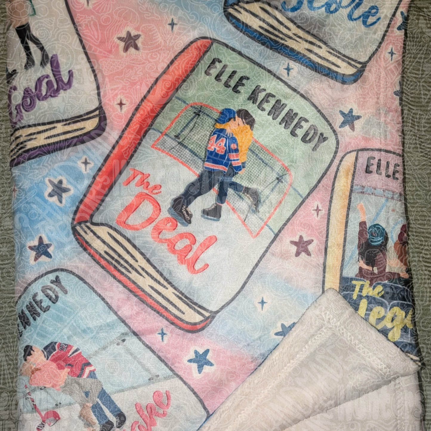 Off Campus Sherpa Blankets